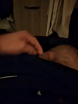 Snapshot of hardlinesex chatting on 11/30/25, 03:10 hardlinesex online show from 11/30/25, 03:10