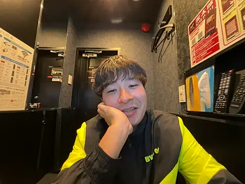 waka3232 online show from 04/14/26, 12:55