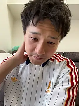 Snapshot of waka3232 chatting on 07/18/26, 05:33 waka3232 online show from 07/18/26, 05:33