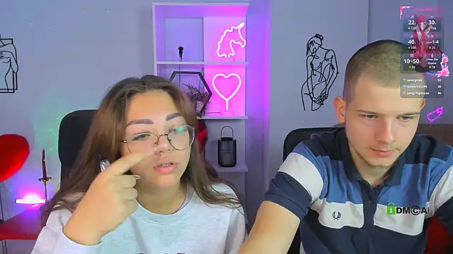 Snapshot of kiki_swan chatting on 09/18/25, 05:42 kiki swan online show from 09/18/25, 05:42