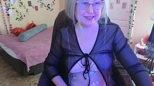 Snapshot of Wane_Witch chatting on 03/27/26, 06:29 Wane Witch online show from 03/27/26, 06:29