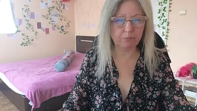 Snapshot of Wane_Witch chatting on 04/05/26, 07:49 Wane Witch online show from 04/05/26, 07:49