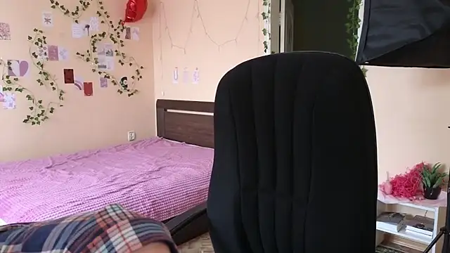 Snapshot of Wane_Witch chatting on 04/19/26, 08:46 Wane Witch online show from 04/19/26, 08:46