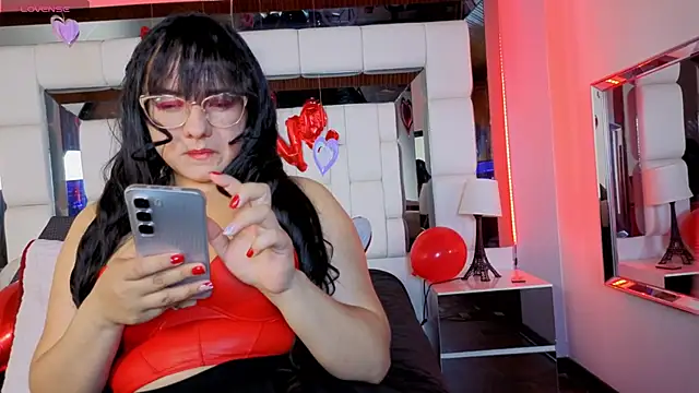 Sarafountain online show from 02/13/26, 03:57