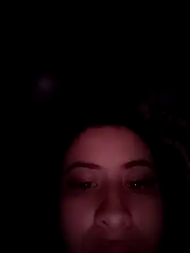 Snapshot of mialorents chatting on 10/28/25, 11:47 mialorents online show from 10/28/25, 11:47