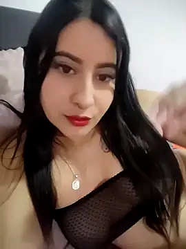 Snapshot of mialorents chatting on 11/09/25, 06:50 mialorents online show from 11/09/25, 06:50