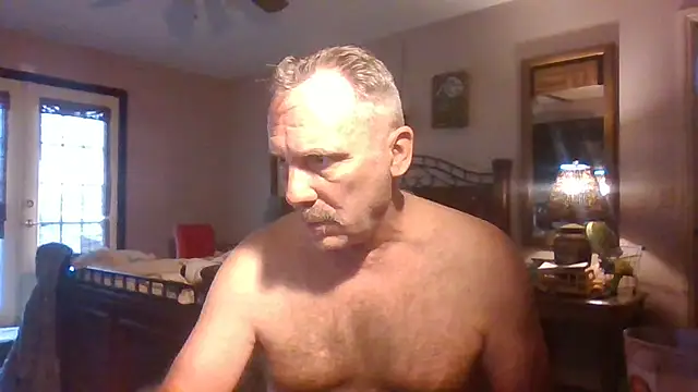 Snapshot of HunkofRock chatting on 03/21/25, 07:57 HunkofRock online show from 03/21/25, 07:57