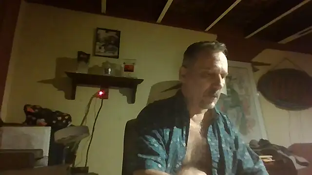 Snapshot of HunkofRock chatting on 03/10/26, 07:24 HunkofRock online show from 03/10/26, 07:24