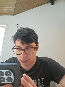 Snapshot of Maracujand80 chatting on 04/15/26, 09:27 Maracujand80 online show from 04/15/26, 09:27