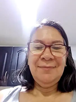 victoria wayne online show from 10/27/25, 09:57