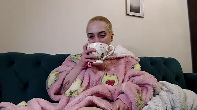 OllympeKaii online show from 03/05/25, 07:49