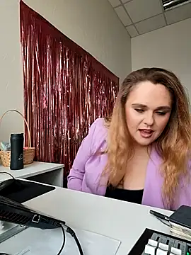 Juicy PeachLux online show from 10/29/25, 05:53
