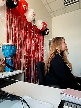 Juicy PeachLux online show from 02/28/26, 08:04