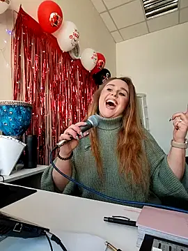 Juicy PeachLux online show from 03/06/26, 07:49