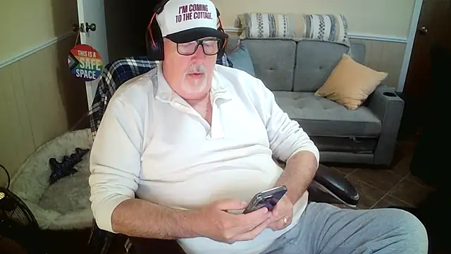 superbearboss online show from 03/19/26, 04:55