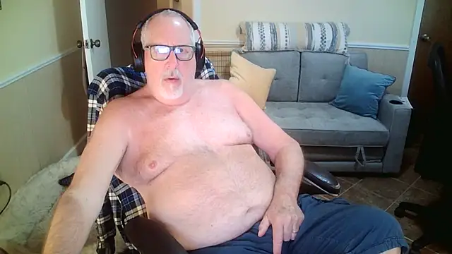 superbearboss online show from 04/12/26, 07:08