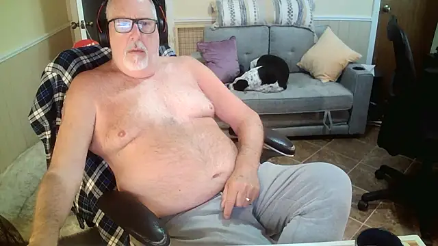 Snapshot of superbearboss chatting on 06/07/26, 03:16 superbearboss online show from 06/07/26, 03:16