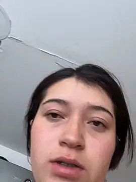 Snapshot of Karina_Leon chatting on 07/28/26, 07:04 Karina Leon online show from 07/28/26, 07:04