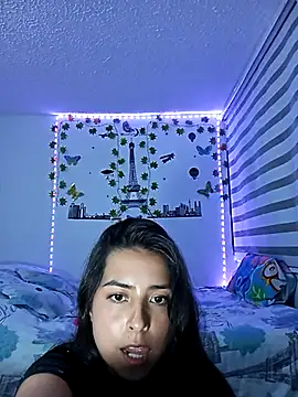 Snapshot of AlessiaFischer17 chatting on 03/17/25, 08:19 AlessiaFischer17 online show from 03/17/25, 08:19