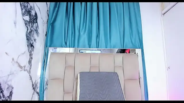 AvaX 777 online show from 11/11/25, 12:38