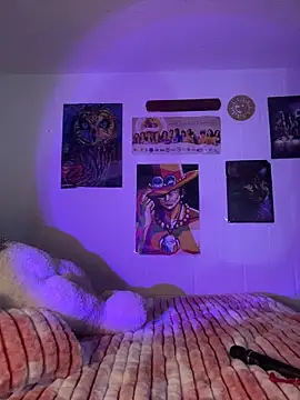 Snapshot of Kennya__ chatting on 12/21/25, 07:37 Kennya online show from 12/21/25, 07:37