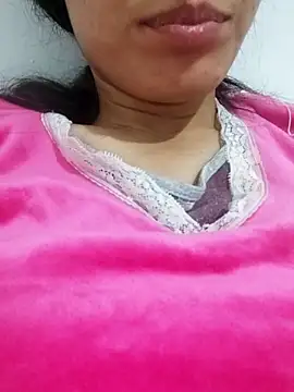 saraaxx1 online show from 11/25/25, 10:32