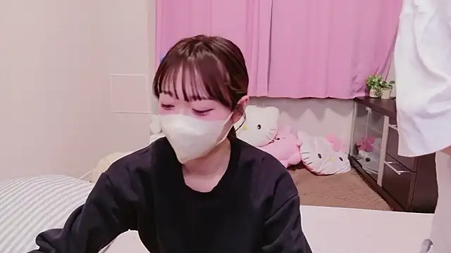 Snapshot of Rodrigues_Lucas chatting on 03/03/26, 07:20 Rodrigues Lucas online show from 03/03/26, 07:20