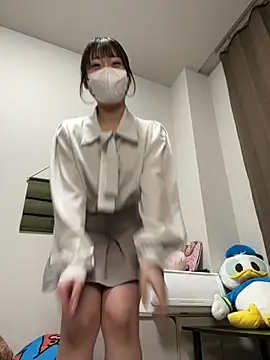 Snapshot of Rodrigues_Lucas chatting on 04/06/26, 04:52 Rodrigues Lucas online show from 04/06/26, 04:52