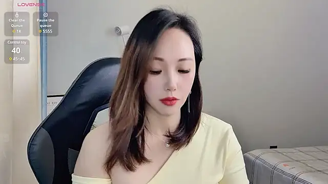 Dewluna online show from 03/05/25, 06:12