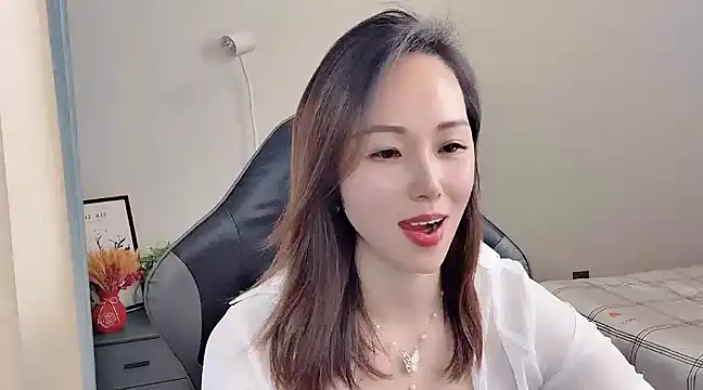 Dewluna online show from 03/06/25, 04:07