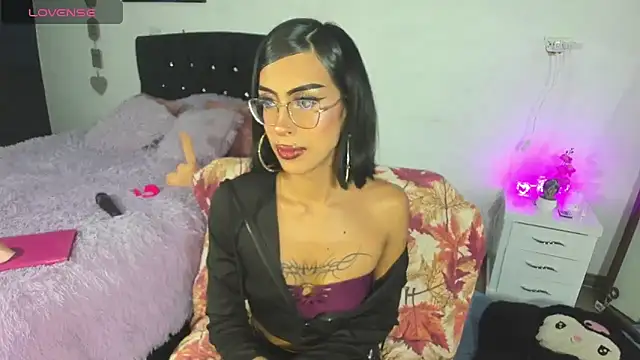 Snapshot of verodaza chatting on 06/19/26, 06:07 verodaza online show from 06/19/26, 06:07