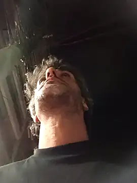 Snapshot of Fzssp chatting on 04/18/26, 05:33 Fzssp online show from 04/18/26, 05:33