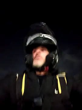 Snapshot of Fzssp chatting on 04/23/26, 01:07 Fzssp online show from 04/23/26, 01:07