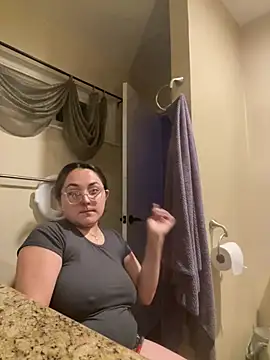 sexy milfbell online show from 03/11/25, 12:06