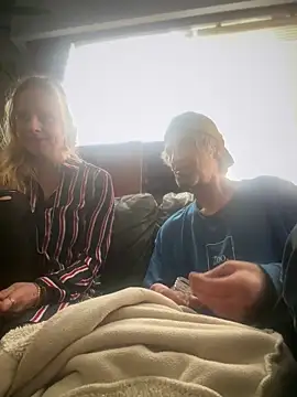 6poundtown9 online show from 05/10/26, 03:50
