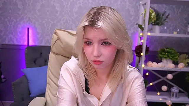 Snapshot of SelenaIris chatting on 03/07/25, 08:45 SelenaIris online show from 03/07/25, 08:45