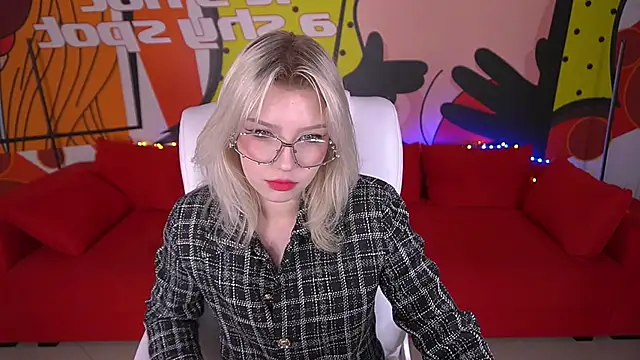 Snapshot of SelenaIris chatting on 03/17/25, 02:01 SelenaIris online show from 03/17/25, 02:01