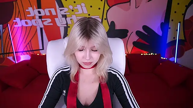 Snapshot of SelenaIris chatting on 03/22/25, 04:47 SelenaIris online show from 03/22/25, 04:47