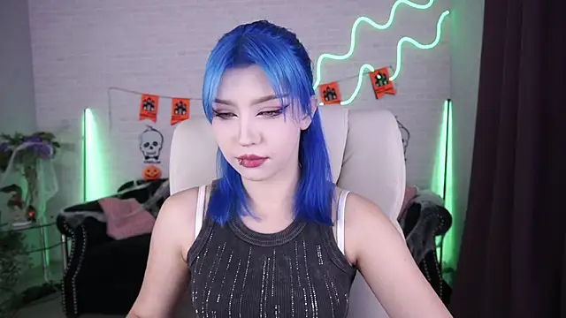 Snapshot of SelenaIris chatting on 10/28/25, 08:55 SelenaIris online show from 10/28/25, 08:55