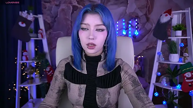 SelenaIris online show from 12/22/25, 09:12