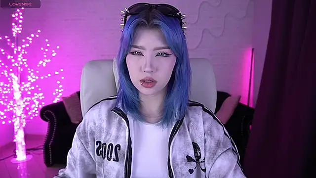 SelenaIris online show from 02/12/26, 07:14