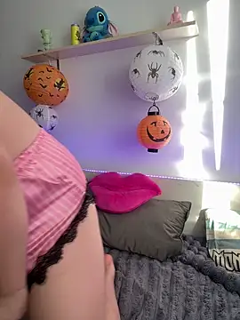 MiraLuccian online show from 10/15/25, 02:06