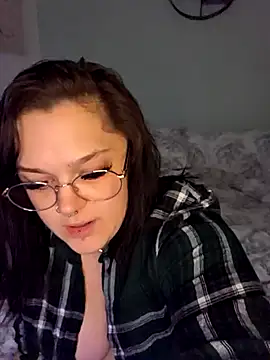 Saucy-Serenity online show from 09/23/25, 07:39