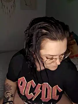 Saucy-Serenity online show from 03/25/26, 08:26