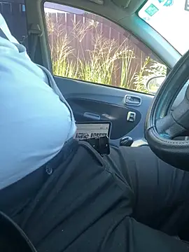 Snapshot of dam-her-boy chatting on 03/26/26, 09:26 dam-her-boy online show from 03/26/26, 09:26