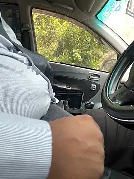 Snapshot of dam-her-boy chatting on 03/30/26, 06:03 dam-her-boy online show from 03/30/26, 06:03