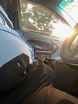 Snapshot of dam-her-boy chatting on 03/31/26, 11:54 dam-her-boy online show from 03/31/26, 11:54