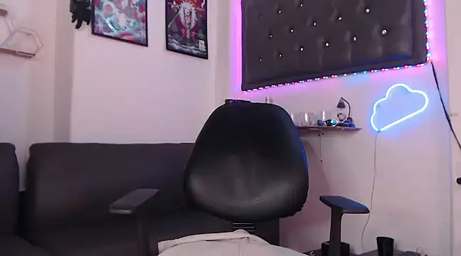 Snapshot of Monkey_uchiha777 chatting on 03/17/25, 07:37 Monkey uchiha777 online show from 03/17/25, 07:37