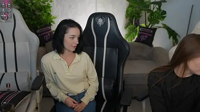 Billie054 online show from 11/17/25, 07:58