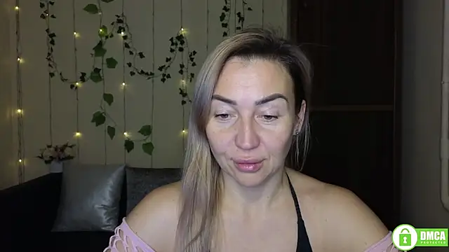 Kiss julli88I online show from 12/18/25, 06:25